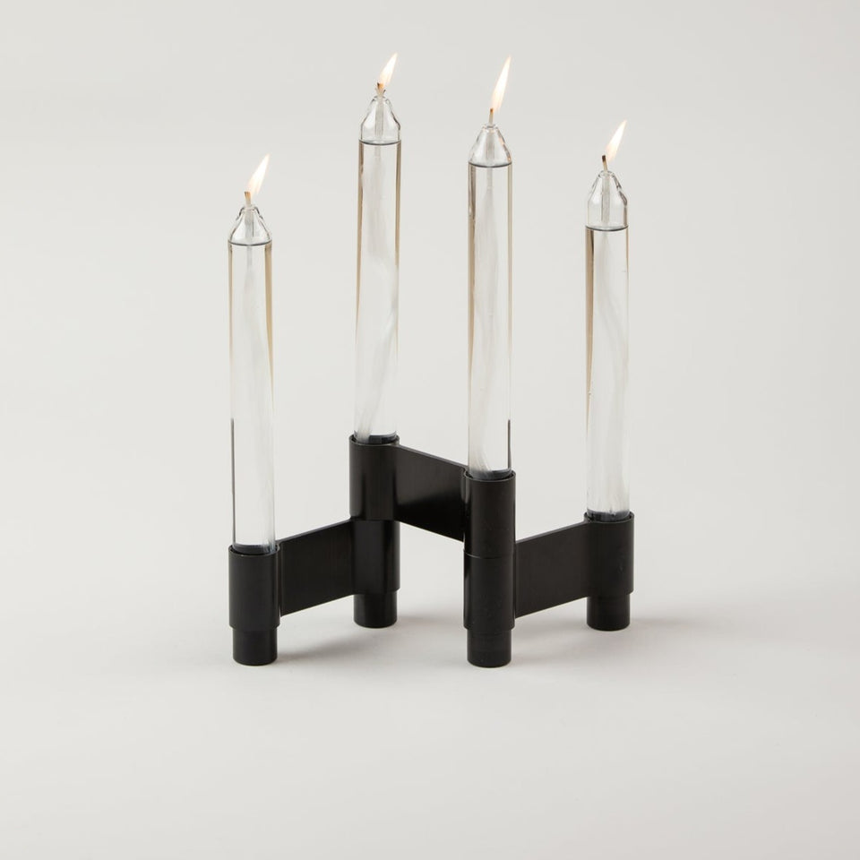 Studio About skulpturaler Design-Kerzenständer Link, Aluminium/Schwarz, modular/stapelbar
